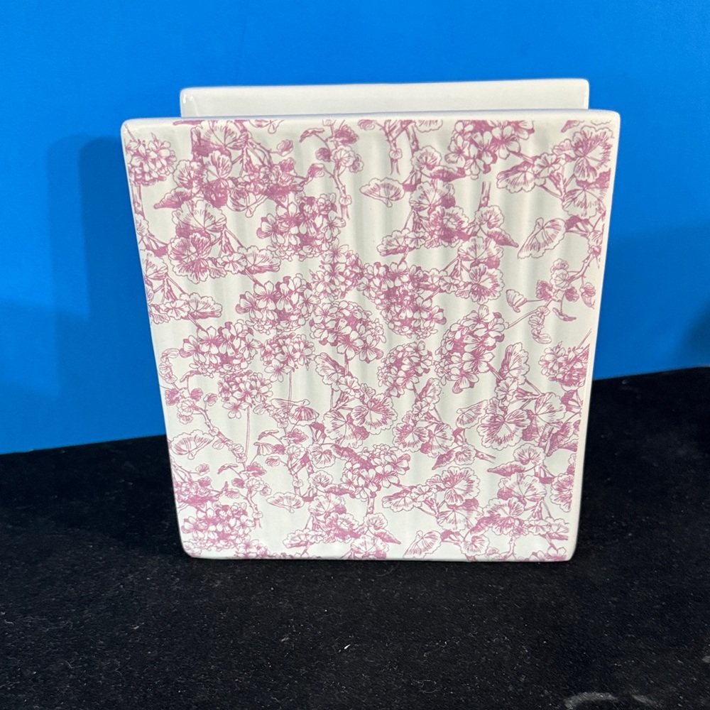 Dabney Lee Floral Pink and White Ceramic kitchen collection napkin holder